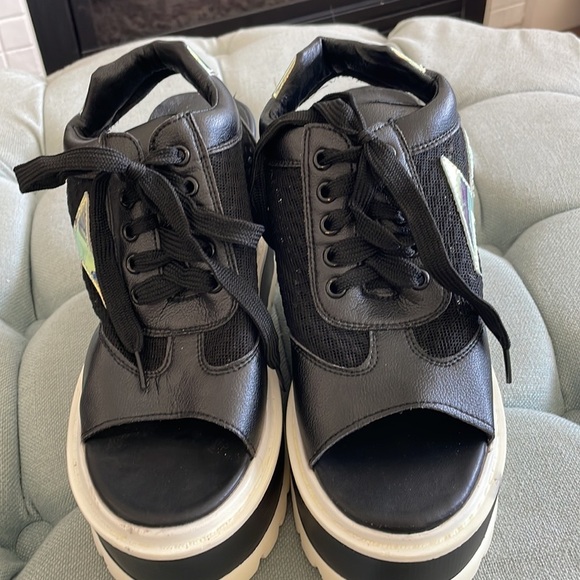 ZDW Platform Sandals - Picture 2 of 16